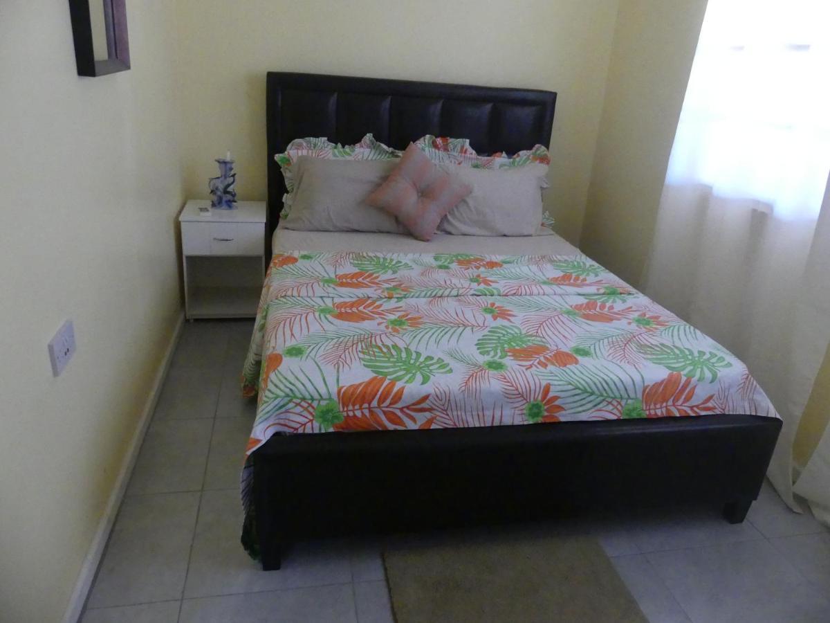 Southern Haven Guesthouse Laborie Bagian luar foto
