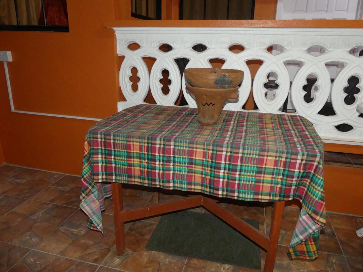 Southern Haven Guesthouse Laborie Bagian luar foto