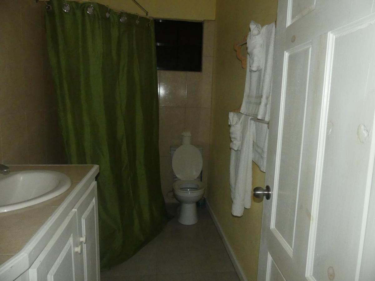 Southern Haven Guesthouse Laborie Bagian luar foto