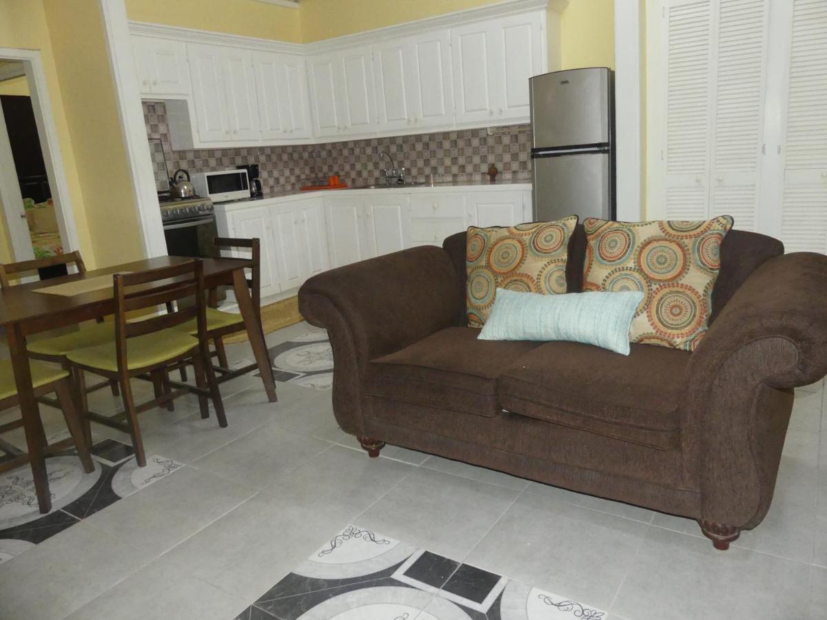 Southern Haven Guesthouse Laborie Bagian luar foto