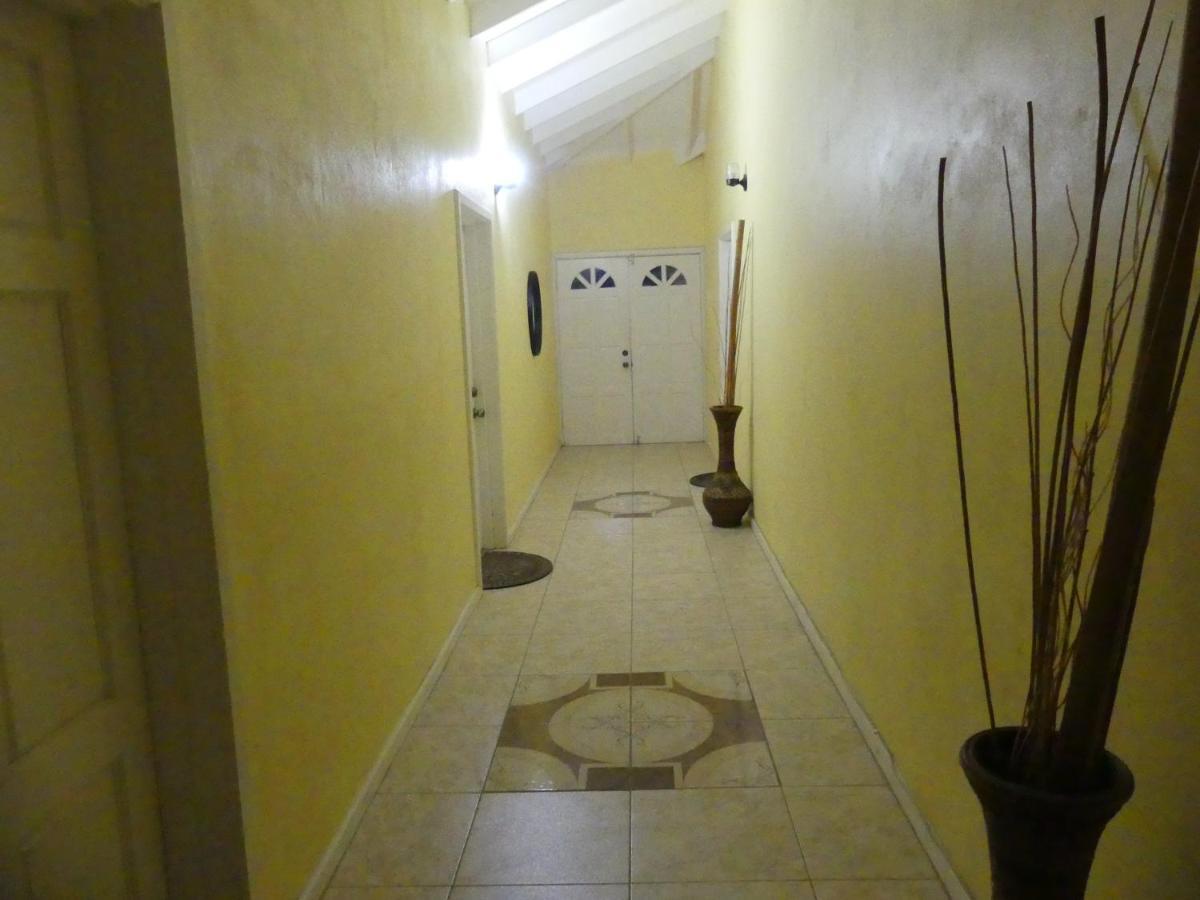 Southern Haven Guesthouse Laborie Bagian luar foto