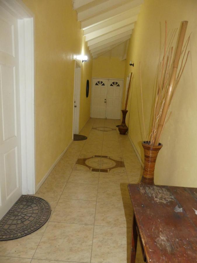 Southern Haven Guesthouse Laborie Bagian luar foto