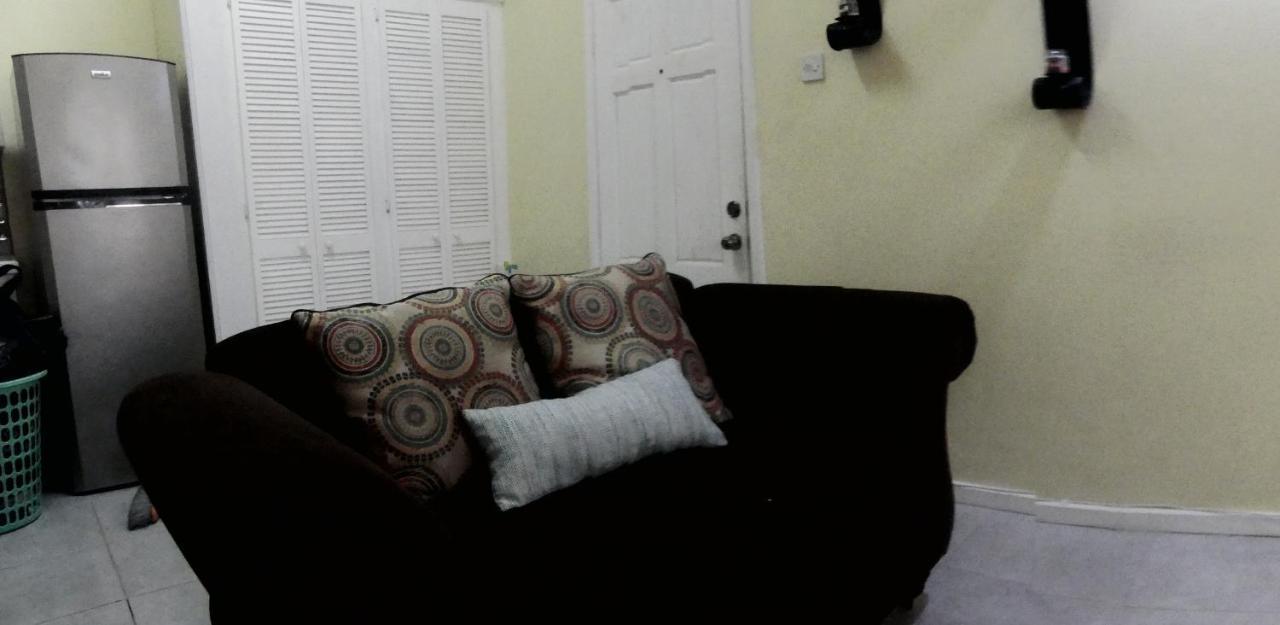 Southern Haven Guesthouse Laborie Bagian luar foto